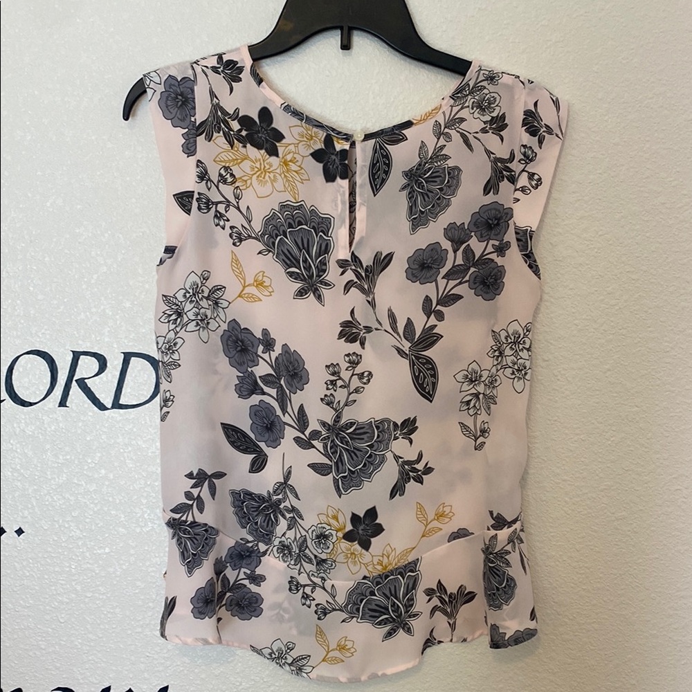 Floral Print Sleeveless Top - Pink and Black